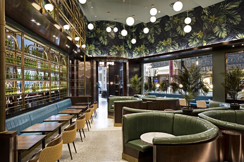 Lucky's Restaurant & Bar